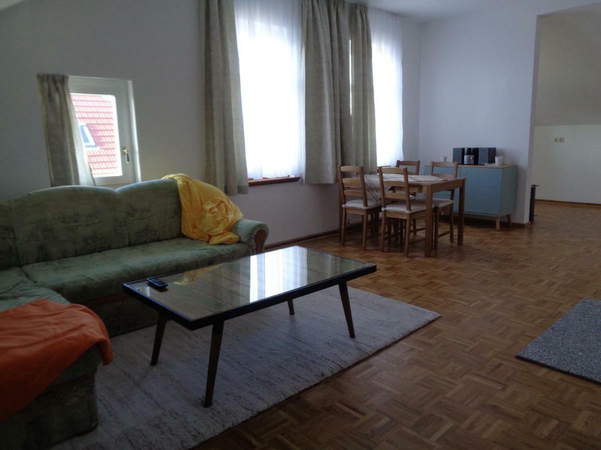 Leipzig-Suedwest Apartment Екстериор снимка