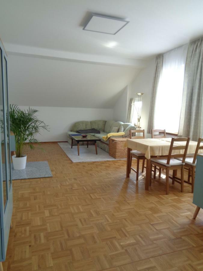 Leipzig-Suedwest Apartment Екстериор снимка
