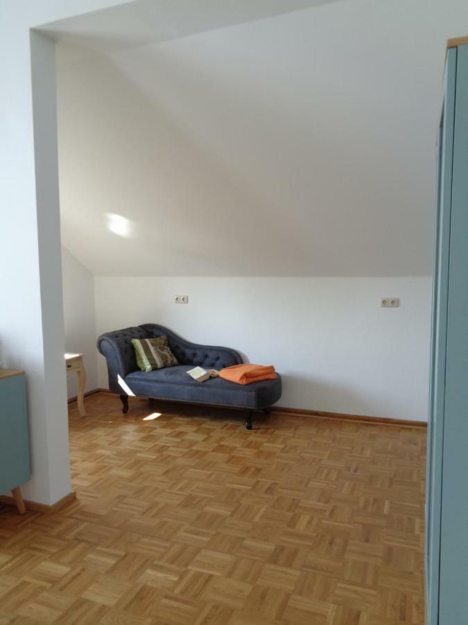 Leipzig-Suedwest Apartment Екстериор снимка